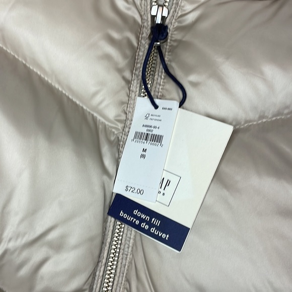 GAP Kids Down Fill Vest NWT - Picture 2 of 3